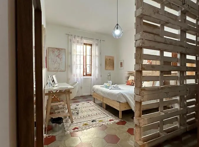 Bed & Breakfast Leonardo Da Vinci - Casa Babette 3*